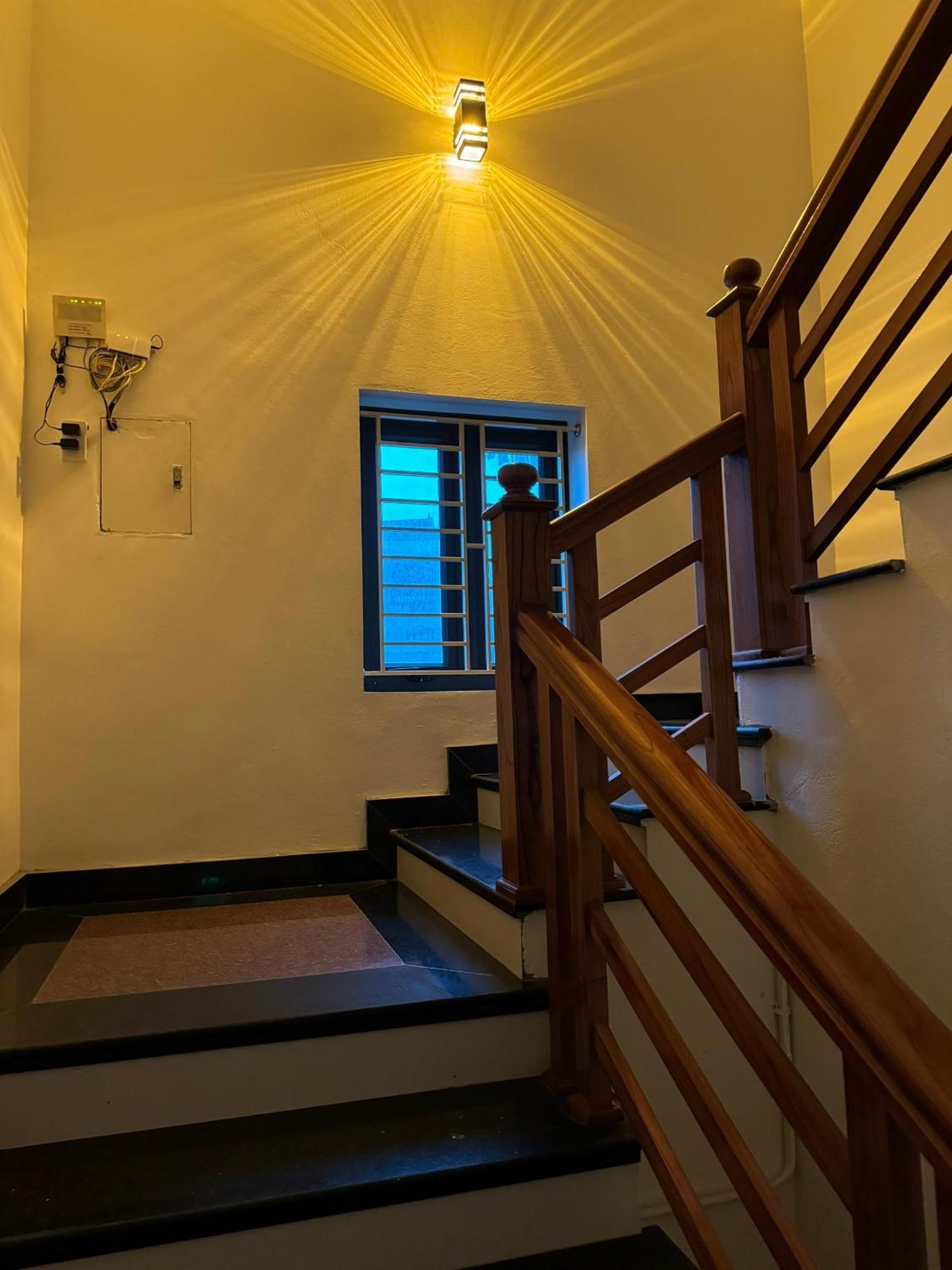 Hotel Minh Thang Nho Quan ภายนอก รูปภาพ