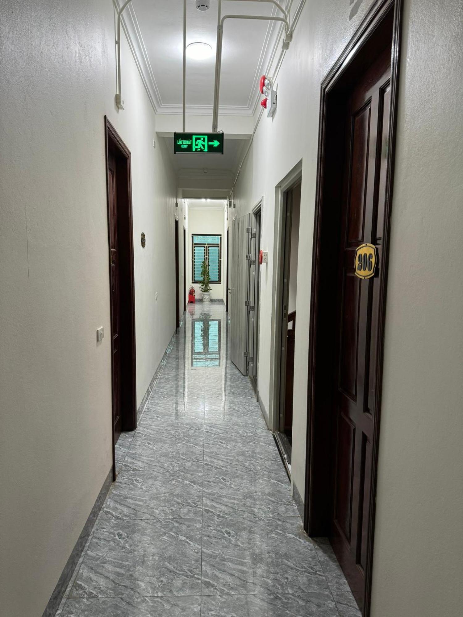 Hotel Minh Thang Nho Quan ภายนอก รูปภาพ